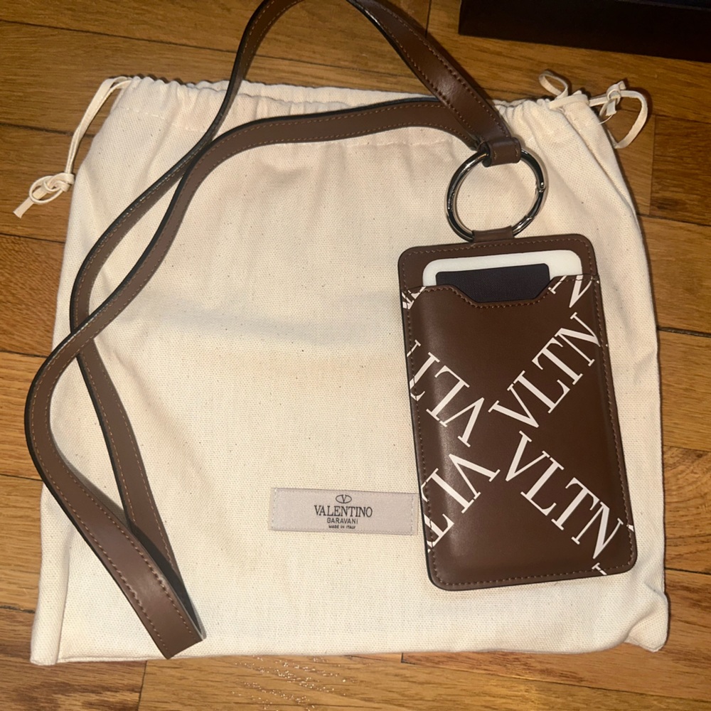 Valentino Garavani Bag!! Phone and Card Holder